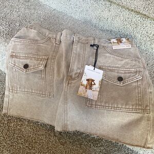 Mini skirt, new with tags.